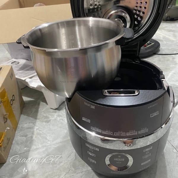 Nồi cơm điện cao tần Cuckoo CRP-JHR1060FD cho gia đình bạn bữa cơm ngon mềm