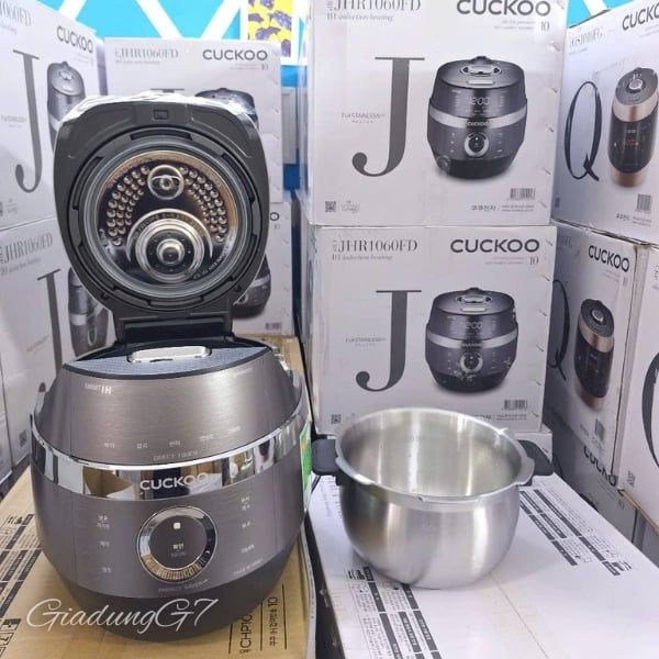 Nồi cơm điện cao tần Cuckoo CRP JHR1060FD dung tích 1.8 lít&nbsp;thích hợp cho gia đình nhỏ.