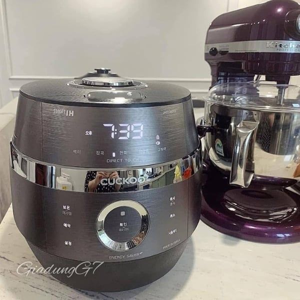 Nồi cơm điện cao tần Cuckoo CRP-JHR1060FD cho gia đình bạn bữa cơm ngon mềm