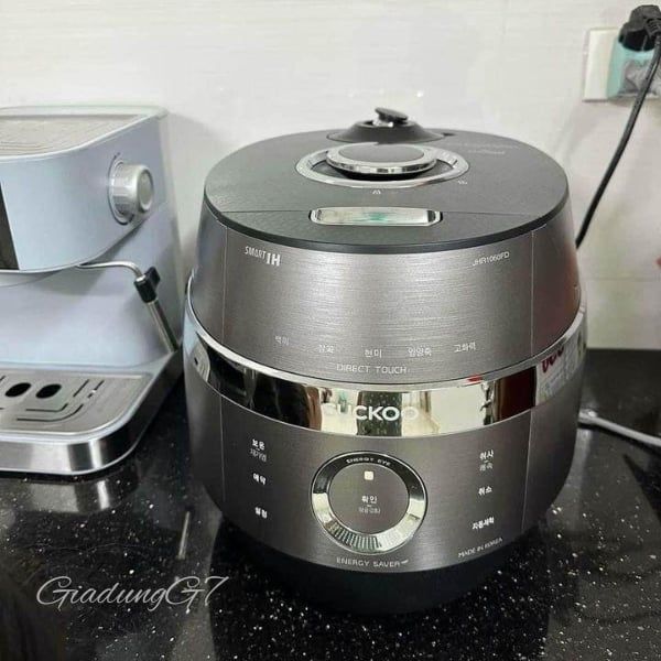 Nồi cơm điện cao tần Cuckoo CRP-JHR1060FD cho gia đình bạn bữa cơm ngon mềm