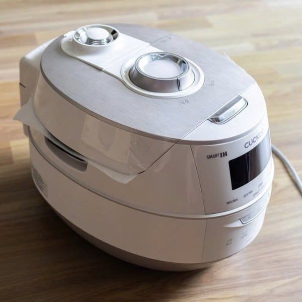 Nồi cơm điện cao tần áp suất kép Cuckoo FHTAS0610FW 1.08L trắng ruột inox - Nấu ở hai áp suất