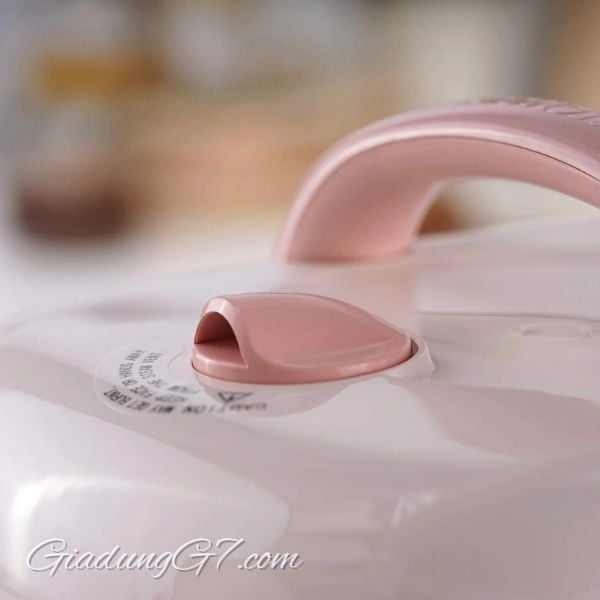 Nồi cơm điện Cuckoo CR 0632 1.0L Chống Dính Và Dễ Dàng Vệ Sinh