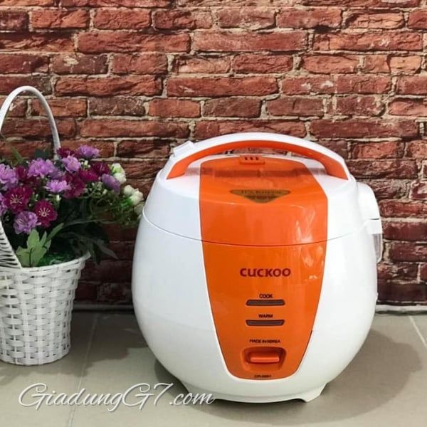 Nồi cơm điện Cuckoo CR0661 Công Nghệ Gia Nhiệt 3D Cho Cơm Chín Đều