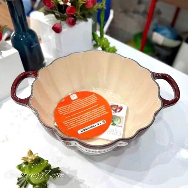Nồi gang Le Creuset 24cm Giữ nhiệt và phân phối nhiệt hoàn hảo
