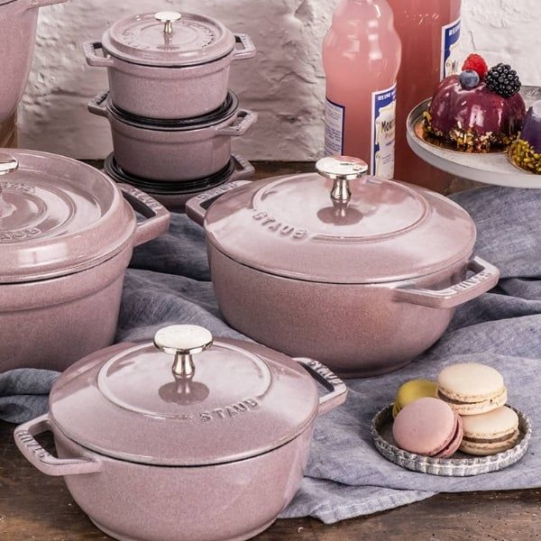 Nồi gang tròn Staub 16cm, 1.2L dẫn đầu công nghệ gang tráng men