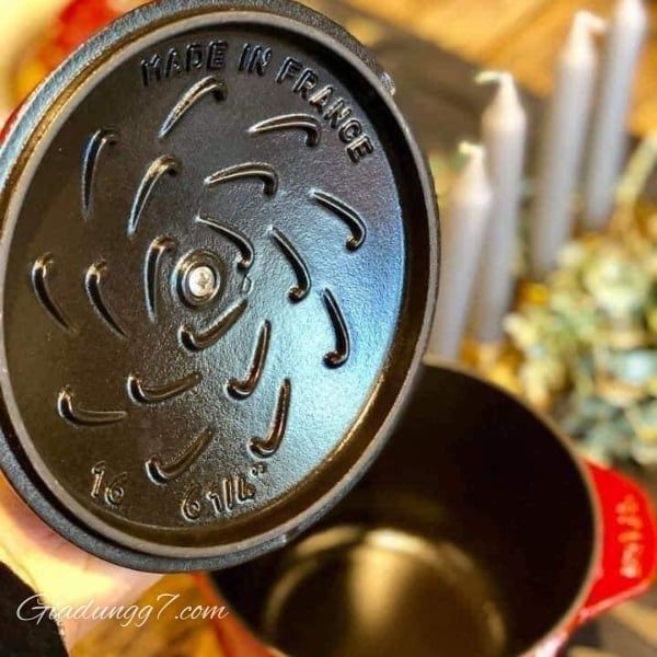 Nồi gang tròn Staub Chistera 16cm 1.75L Thiết kế để tối ưu hoàn hảo trong nấu ăn