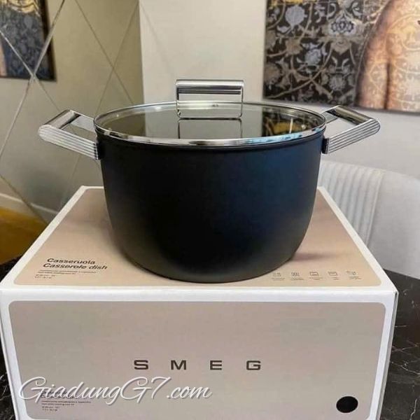 Nồi Smeg CKFC2611BLM 26cm đen An toàn khi sử dụng và vệ sinh