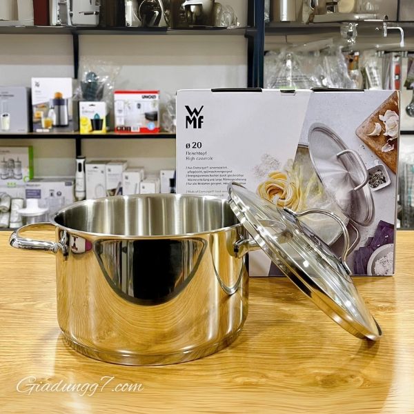 Nồi WMF Provence Plus 20cm - 3.3L Tay cầm được thiết kế công thái học