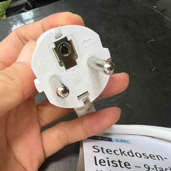 Ổ cắm điện IdeenWelt 9 cổng Chính hãng hiệu IdeenWelt – Hàng bán tại thị trường Đức được đánh giá 4.6 sao