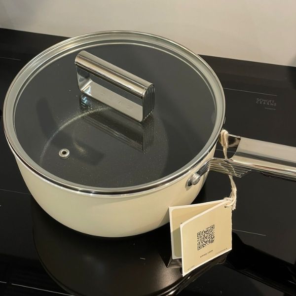 Quánh chống dính Smeg CKFS2011CRM 20cm Lớp Chống Dính PTFE Cao Cấp – Nấu Ăn Dễ Dàng, An Toàn Cho Sức Khỏe