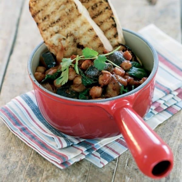 Quánh gang Lecreuset không nắp Phù hợp với mọi loại bếp, kể cả bếp từ, và an toàn với lò nướng đến 190°C