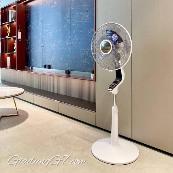 Quạt cây Rowenta VU5690 Turbo Silence Extreme Đơn giản và trực quan