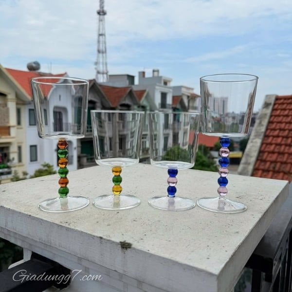 Set 2 ly IVV Collier 300ml có chân làm bằng thủy tinh borosilicate trong suốt