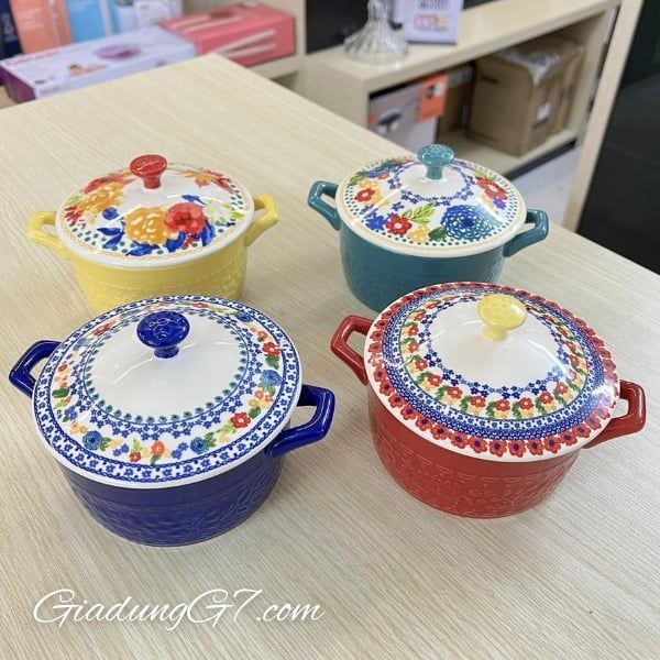 Bộ 4 Nồi sứ Mini The Pioneer Woman Floral 15.9cm Hoàn hảo để phục vụ món tráng miệng ngon cho gia đình và bạn bè