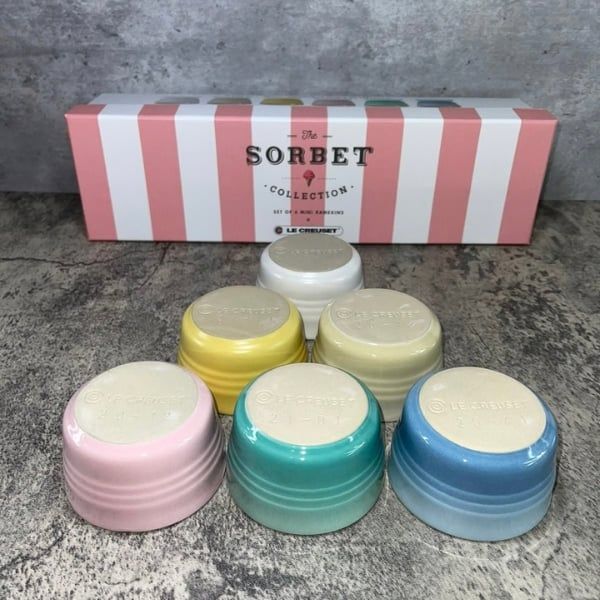 Set 6 bát sứ Le Creuset Sorbet Ramekin 10cm 100ml - 91048200676080 rất thích hợp để đựng kem, món tráng miệng và đồ ăn nhẹ