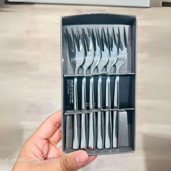 Set 6 dĩa Zwilling Nova vừa đẹp vừa tiện dụng, đảm bảo cho bạn một bữa ăn ngon miệng.
