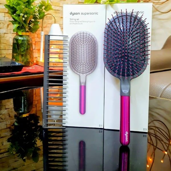 Set lược gỡ rối và lược bàn chải mái chèo Dyson - 4 màu