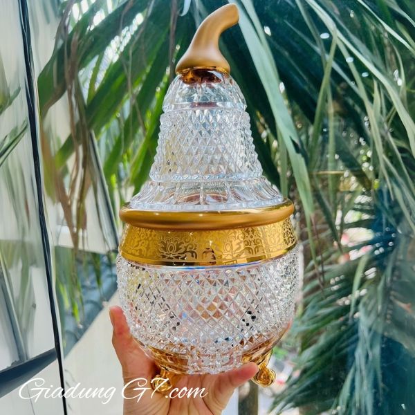 Thố pha lê quả lê Ales Zverina 30cm 3 chân hoa văn khắc hoàn bằng tay size 30cm