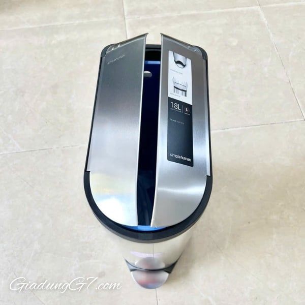 Thùng rác Simplehuman 18 Lít Nắp bướm cải tiến mở ra từ giữa