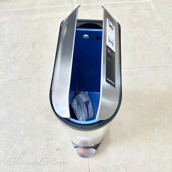 Thùng rác Simplehuman 18 Lít Chất liệu Chống vân tay