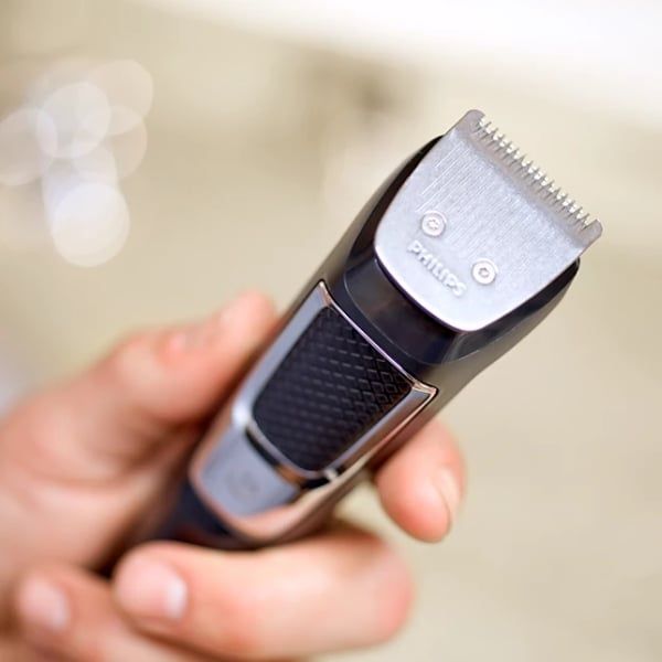 Tông đơ đa năng Philips Norelco Multigroom 3000 MG3740/40 Lưỡi dao bằng thép tự mài vẫn sắc bén