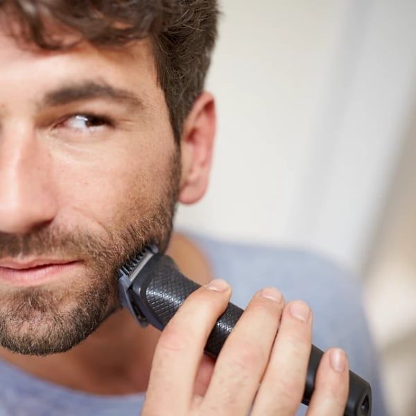 Tông đơ đa năng Philips Norelco Multigroom 3000 MG3740/40 Cắt chính xác là một việc dễ dàng