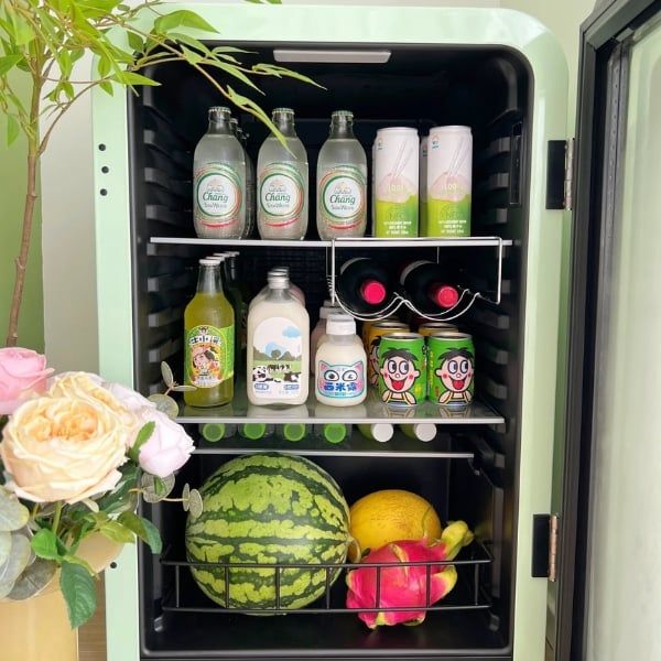 Tủ lạnh HCK 107L - Màu Be Ngăn Chứa Rộng Rãi & Đa Năng