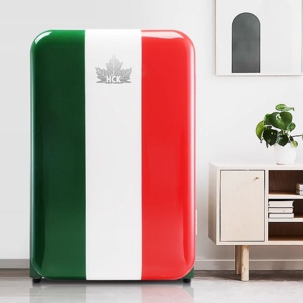 Tủ lạnh HCK 107L - Màu Cờ Ý hoàn hảo sử dụng trong gia đình