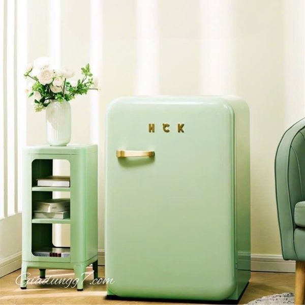 Tủ lạnh HCK 107L - Màu Xanh Mint&nbsp;Được thiết kế có đèn led bên trong