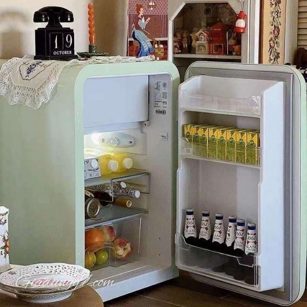 Tủ lạnh HCK 107L - Màu Xanh Mint&nbsp;Hiệu Suất Làm Lạnh Và Đông Lạnh Vượt Trội