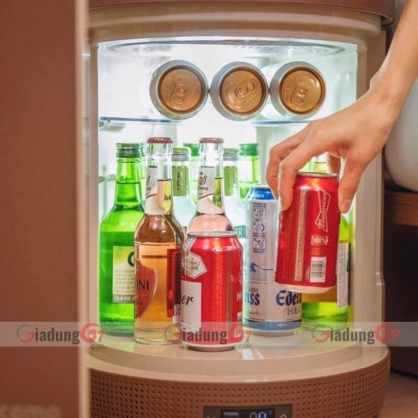 Tủ lạnh mini Ccomo x Line Friends bảo quản bia, nước ở nhiệt độ 3-16 độ C