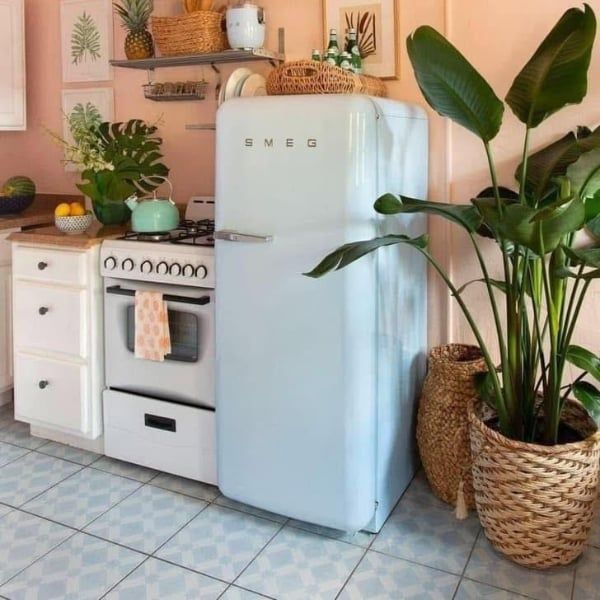 Tủ lạnh Smeg FAB28RPB5 535.14.618 màu Xanh thiết kế theo phong cách thập niên 50