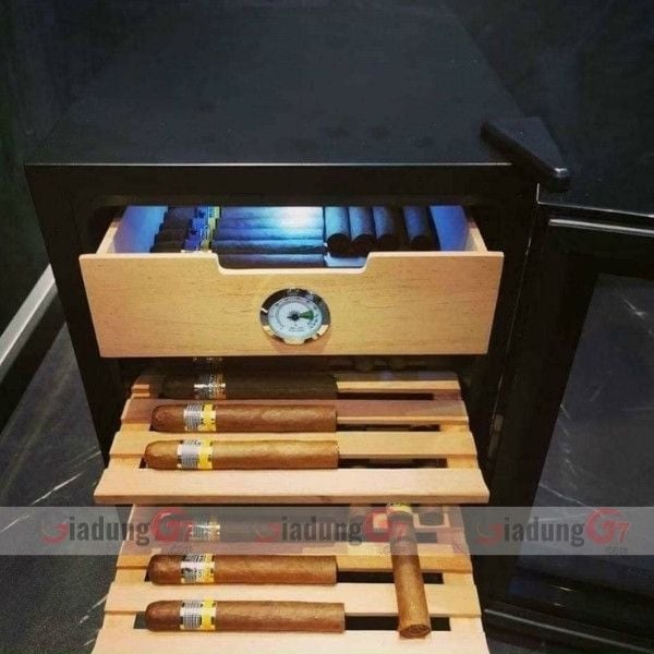 Tủ trữ cigar Klarstein 23 lít có Hệ thống làm ẩm chính xác nhờ hệ thống thông minh SmartMist tối ưu 70% độ ẩm & độ lạnh ổn định