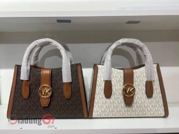 Hình ảnh của Túi xách Michael Kors Gabby Small Logo Satchel