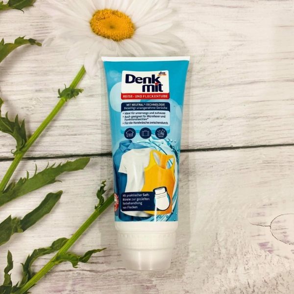 Tuýp kem giặt tẩy quần áo Denkmit 200ml - Dùng ở nhà hay mang đi du lịch rất tiện lợi