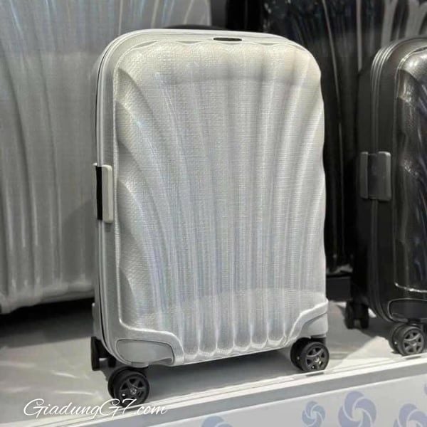 Vali Samsonite C-Lite size 28 màu bạc Thiết kế tinh xảo tạo nên sự tự tin