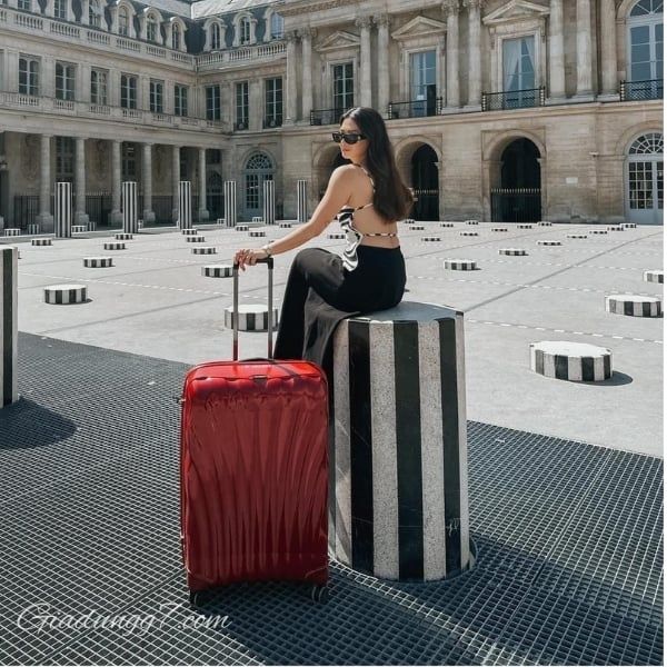 Vali Samsonite C-Lite có nhiều màu sắc và bạn có thể sáng tạo từ bề mặt tuyệt vời này