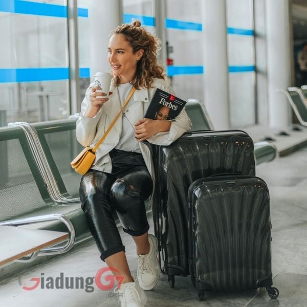 Những công nghệ tiên tiến nhất và thiết kế độc đáo đã biến Vali Samsonite Cosmolite trở thành chiếc vali mang tính biểu tượng của thương hiệu Samsonite