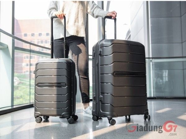 Bạn có thể lựa chọn nhiều kích cỡ khác nhau của vali Samsonite Freeform màu đen để đáp ứng nhu cầu của mình.
