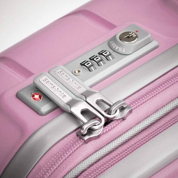 Vali cao cấp Samsonite Freeform màu hồng với khóa số TSA an toàn