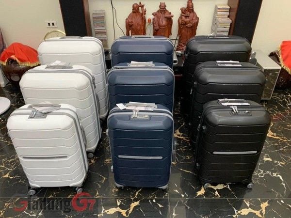 Vali Samsonite Freeform có nhiều màu cho bạn lựa chọn phù hợp cá tính