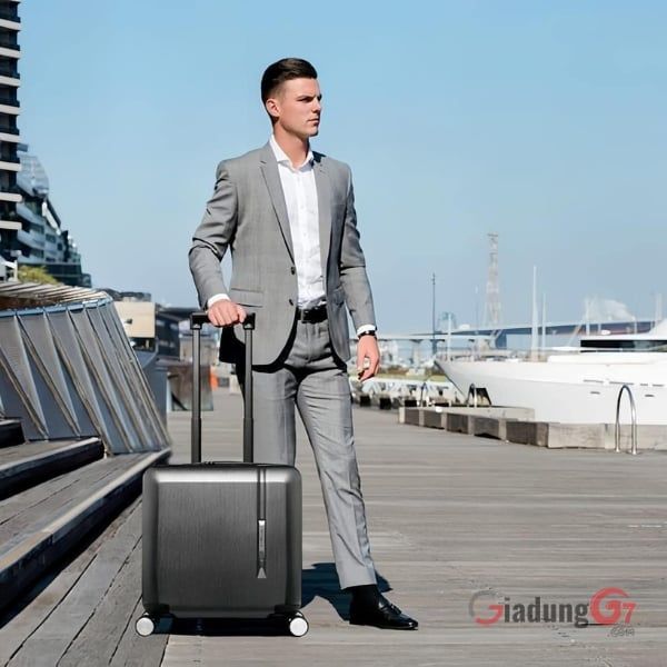 Vali Samsonite Novaire size 18inch Tay cầm có thể thu vào