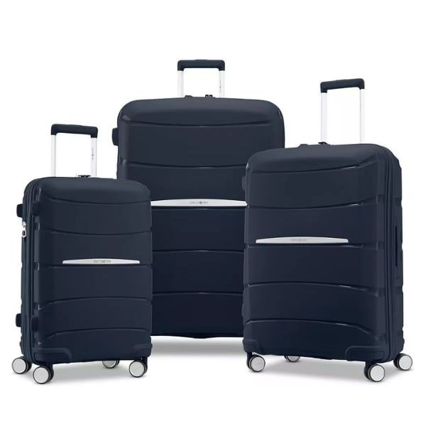 Bạn có thể lựa chọn nhiều kích cỡ khác nhau của vali Samsonite Outline Pro để đáp ứng nhu cầu của mình.