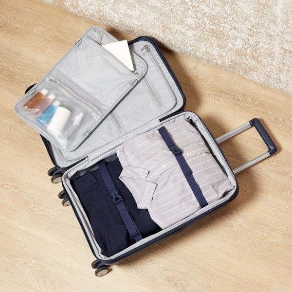 Vali Samsonite Outline Pro size 20 màu xanh Navy Vải lót bên trong Recyclex® được làm từ 100% chai nhựa tái chế
