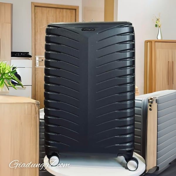 Set 3 Vali Samsonite Pivot 3 màu đen (S/M/L) Dây đai nén hành lý dạng chữ X cải tiến