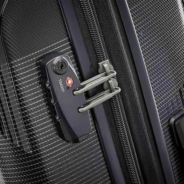 Vali Samsonite Supra DLX Giữ cho thiết bị của bạn được sạc và đồ đạc của bạn được bảo vệ.