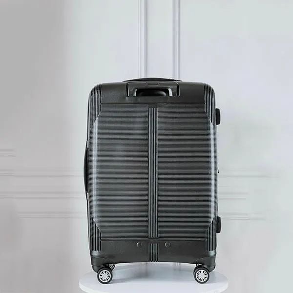 Vali Samsonite Supra DLX Giữ cho thiết bị của bạn được sạc và đồ đạc của bạn được bảo vệ.