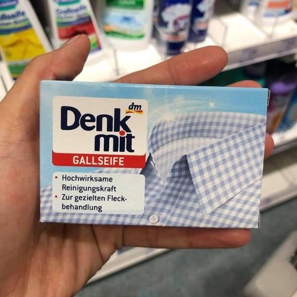 Xà phòng làm sạch cổ áo Denkmit 100g Giúp loại bỏ nhanh chóng các vết bẩn, dầu mỡ, vi khuẩn và các tạp chất bám vào áo sơ mi.