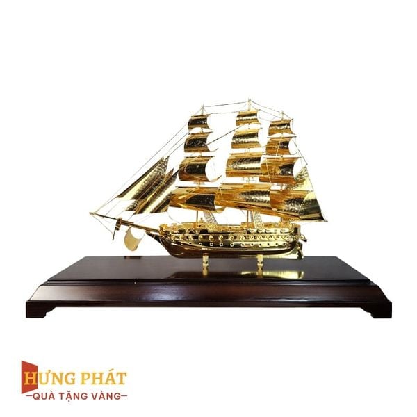Mô Hình Thuyền Buồm Mạ Vàng (Mẫu L02) hungphatgold.vn