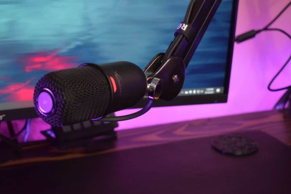 Micro HyperX SoloCast Playzone